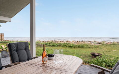 Pascal - 25M from the Sea: House, Home, Roof, Cottage, Shrub, Siding, Door, Garden, Farmhouse