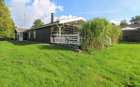 Sjard - 700M from the Sea: Wood, House, Cottage, Home, Roof, Rural Area, Siding, Log Cabin, Garden Buildings, Hardwood