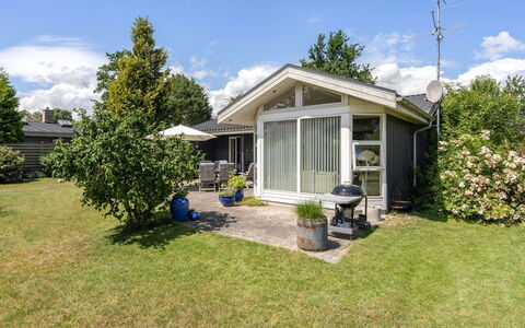 Elva - 150M from the Sea: House, Shrub, Roof, Home, Residential Area, Cottage, Garden, Estate, Lawn, Garden Buildings