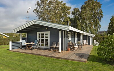 Rosabella - 600M from the Sea
