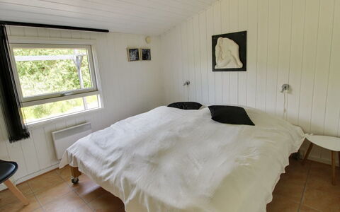 Aatos - 500M from the Sea: Wall, Bedroom, Bed, Wood, Flooring, Floor, Ceiling, Bed Sheet, Interior Design, Bedding