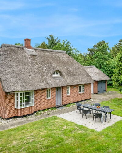 Thoren - 2Km from the Sea