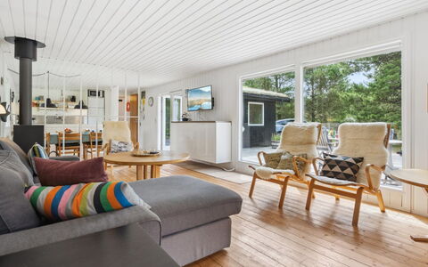Elin - 3Km from the Sea: Flooring, Interior Design, Floor, Wood, Ceiling, Wood Flooring, Furniture, Couch, Living Room, Home