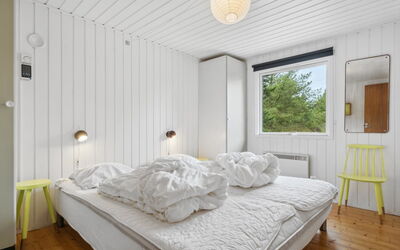 Elin - 3Km from the Sea