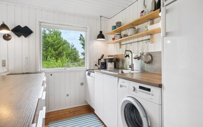Elin - 3Km from the Sea