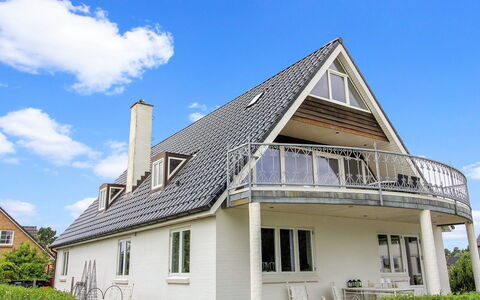 Lissa - 2.4Km from the Sea: Furniture, Interior Design, Chair, Flooring, Table, Resort, Floor, Ceiling, Room, Eco Hotel