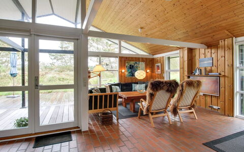 Alin - 600M from the Sea: Roof, Land Lot, Cottage, Home, Rural Area, Shed, Siding, Garden Buildings, Log Cabin, Hut