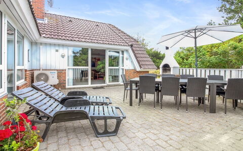 Tuula - 1Km from the Sea: Roof, House, Home, Cottage, Siding, Estate, Driveway, Garden Buildings, Yard, Shed