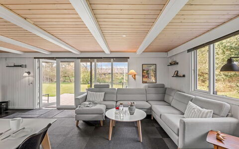 Blia - 1.5Km from the Sea: Wood, Ceiling, Interior Design, Flooring, Floor, Furniture, Wood Flooring, Couch, Living Room, Hardwood