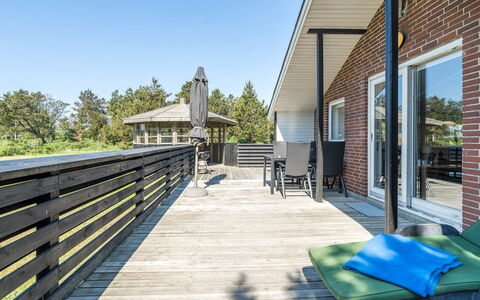Elinbjörn - 1Km from the Sea: House, Home, Roof, Residential Area, Cottage, Estate, Farmhouse, Lawn, Landscaping, Siding