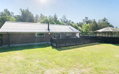 Elinbjörn - 1Km from the Sea