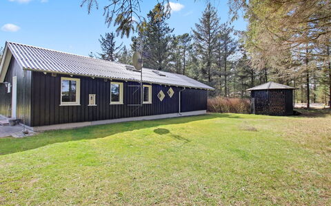 Sora - 2Km from the Sea: Cottage, Shed, Hut, Farmhouse, Prairie, Shack, Barn, Log Cabin, Garden Buildings