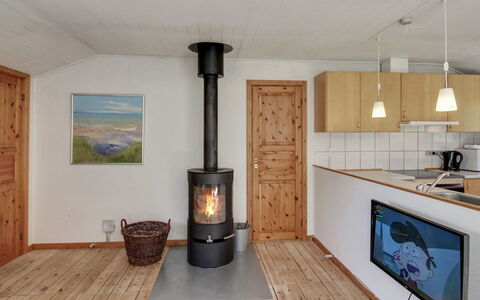 Ahti - 900M from the Sea: Cottage, Shed, Hut, Farmhouse, Prairie, Shack, Barn, Log Cabin, Garden Buildings