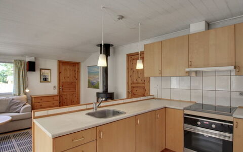 Ahti - 900M from the Sea: Cottage, Shed, Hut, Farmhouse, Prairie, Shack, Barn, Log Cabin, Garden Buildings