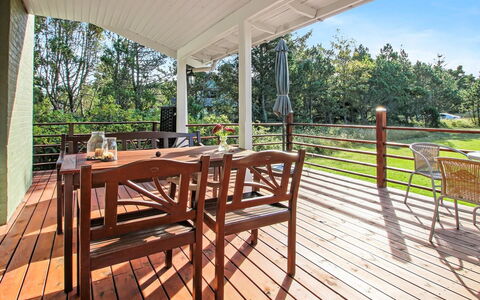 Botilde - 1Km from the Sea: Roof, Land Lot, Cottage, Home, Rural Area, Shed, Siding, Garden Buildings, Log Cabin, Hut