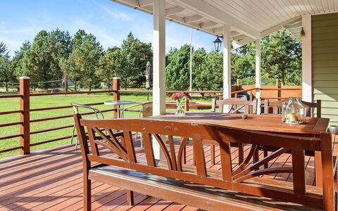 Botilde - 1Km from the Sea: Roof, Land Lot, Cottage, Home, Rural Area, Shed, Siding, Garden Buildings, Log Cabin, Hut
