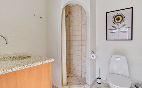 Gidsken - 30M from the Sea: Flooring, Floor, Interior Design, Room, Ceiling, Plumbing Fixture, Toilet, Apartment, Tile