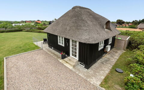 Ulva - 400M from the Sea: Architecture, Roof, Home, Composite Material, Daylighting, Siding, Driveway