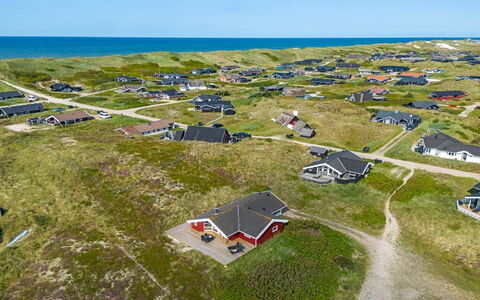 Emelie - 200M from the Sea: Architecture, Roof, Home, Composite Material, Daylighting, Siding, Driveway