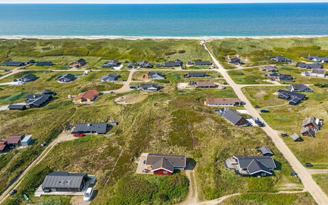 Emelie - 200M from the Sea: Architecture, Roof, Home, Composite Material, Daylighting, Siding, Driveway
