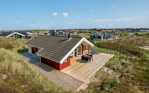 Emelie - 200M from the Sea: Architecture, Roof, Home, Composite Material, Daylighting, Siding, Driveway