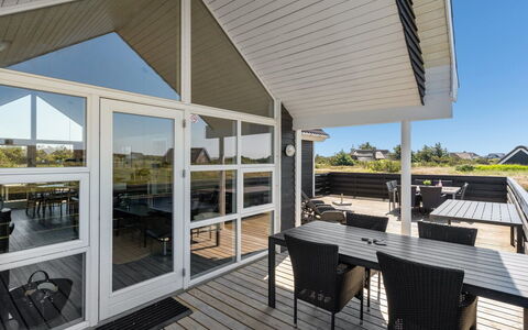 Eliena - 500M from the Sea: Roof, Land Lot, Cottage, Home, Rural Area, Shed, Siding, Garden Buildings, Log Cabin, Hut