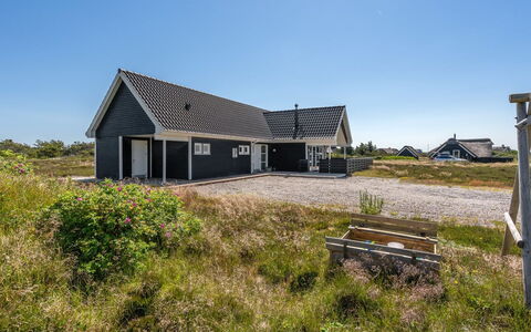 Eliena - 500M from the Sea: Roof, Land Lot, Cottage, Home, Rural Area, Shed, Siding, Garden Buildings, Log Cabin, Hut