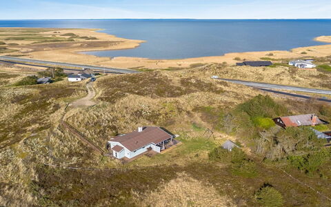 Sutere - 200M to the Fjord: House, Roof, Home, Cottage, Shed, Garden Buildings, Siding, Yard, Log Cabin, Hut