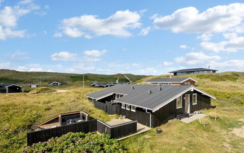 Friedel - 150M from the Sea: Roof, Land Lot, Cottage, Home, Rural Area, Shed, Siding, Garden Buildings, Log Cabin, Hut