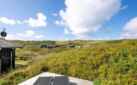 Friedel - 150M from the Sea: Roof, Land Lot, Cottage, Home, Rural Area, Shed, Siding, Garden Buildings, Log Cabin, Hut
