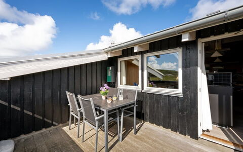 Friedel - 150M from the Sea: Roof, Land Lot, Cottage, Home, Rural Area, Shed, Siding, Garden Buildings, Log Cabin, Hut