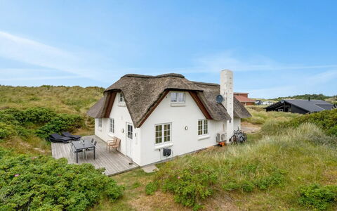 Erle - 200M to the Fjord: Roof, Land Lot, Cottage, Home, Rural Area, Shed, Siding, Garden Buildings, Log Cabin, Hut