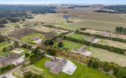 Aane - 1.8Km from the Sea: Car, Hatchback, Family Car