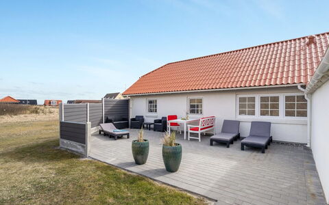 Pauli - 75M from the Sea: House, Roof, Home, Cottage, Shed, Garden Buildings, Siding, Yard, Log Cabin, Hut