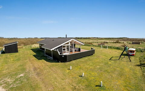 Floriana - 650M from the Sea: Roof, Land Lot, Cottage, Home, Rural Area, Shed, Siding, Garden Buildings, Log Cabin, Hut