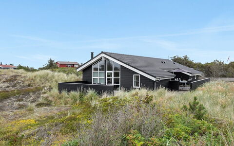 Mavis - 800M from the Sea: Wood, Home, Porch, Deck, Hardwood, Roof, Wood Stain, Wood Flooring, Eco Hotel