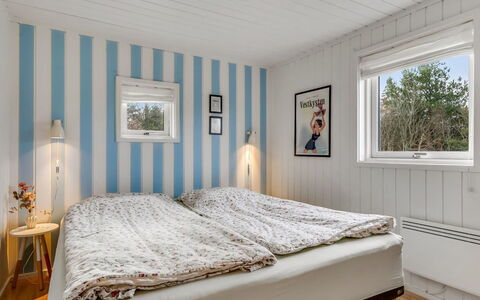 Bylgja - 1.7Km from the Sea: Wall, Interior Design, Wood, Bedroom, Bed, Furniture, Home, Bedding, Floor, Ceiling