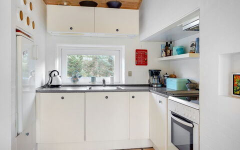 Birette - 1.5Km from the Sea: Kitchen Appliance, Kitchen, Major Appliance, Interior Design, Countertop, Flooring, Wood, Kitchen Stove, Home Appliance, Ceiling