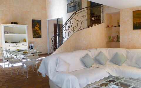 Domaine Port D'Alon: Furniture, Room, Living Room, Interior Design, Property, Wall, Floor, Building, Couch, House