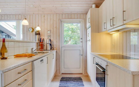 Ønder - 800M from the Sea: Flooring, Kitchen, Countertop, Interior Design, Wood, Floor, Ceiling, Kitchen Appliance, Cabinetry, Home