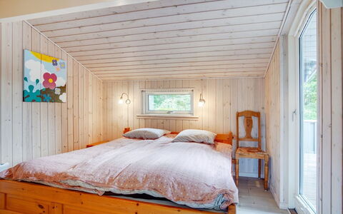Ønder - 800M from the Sea: Interior Design, Bedroom, Wood, Ceiling, Flooring, Bed, Furniture, Floor, Room, Bed Sheet