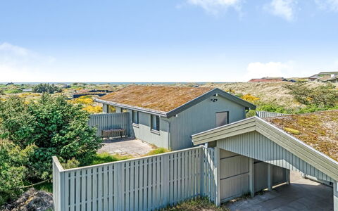 Ehawee - 350M from the Sea: Roof, Land Lot, Cottage, Home, Rural Area, Shed, Siding, Garden Buildings, Log Cabin, Hut