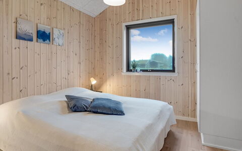 Carla - 1.5Km from the Sea: Wood, Ceiling, Interior Design, Bedroom, Flooring, Floor, Room, Home, Bed, Light Fixture
