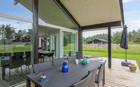 Holke - 600M from the Sea: Residential Area, Roof, Suburb, Driveway, Estate, Chimney