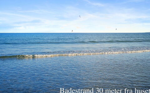 Elle - 50M from the Sea: Roof, House, Land Lot, Home, Cottage, Estate, Garden Buildings, Shade, Log Cabin, Landscaping
