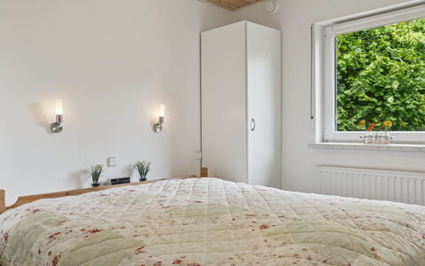 Merit - 800M from the Sea: Bed, Interior Design, Bedroom, Wall, Wood, Ceiling, Furniture, Bed Sheet, Flooring, Bedding