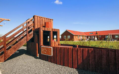 Emelita - 900M from the Sea: 