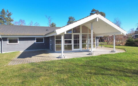 Birthe - 800M from the Sea: Roof, House, Home, Cottage, Door, Siding, Estate, Lawn, Yard, Porch