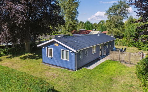 Winona - 300M from the Sea: Grass, House, Roof, Home, Cottage, Shrub, Land Lot, Rural Area, Farmhouse, Groundcover