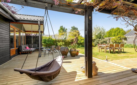 Erke - 370M from the Sea: Cottage, Home, House, Roof, Porch, Estate, Siding, Garden Buildings, Farmhouse, Yard